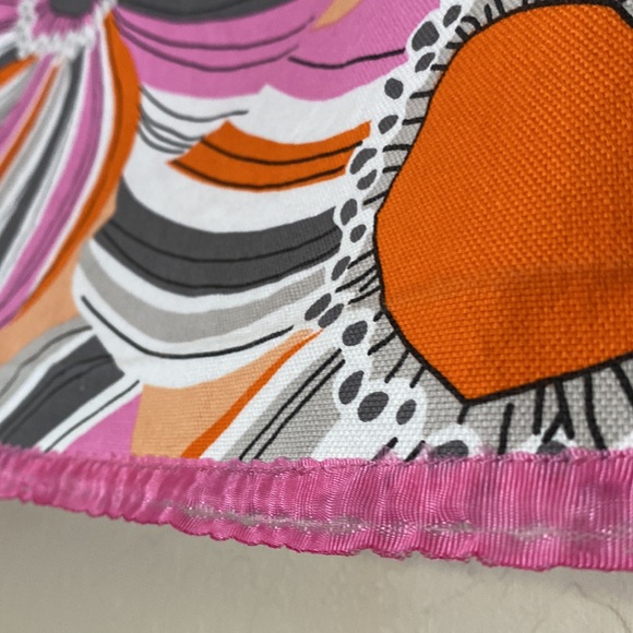 Ideology, size 6, pencil skirt - floral print, zipper back and slit, lace trim - Picture 4 of 9